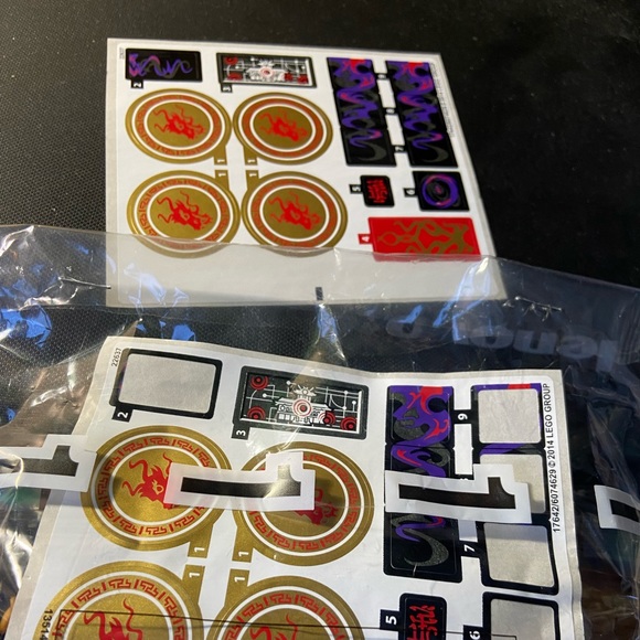 Lego 70728 Ninjago set only first bag opened. Complete. Box very damaged - Picture 5 of 8